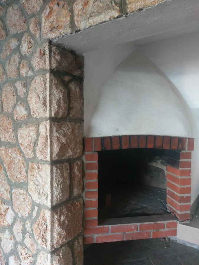 Apartmani Marija Sveta Nedelja  Zewnętrze zdjęcie
